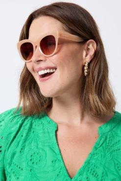 Women Scamp & Dude Amelie Peach Cats Eye Sunglasses