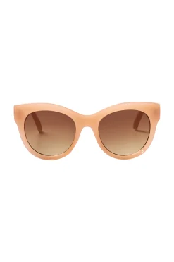Women Scamp & Dude Amelie Peach Cats Eye Sunglasses