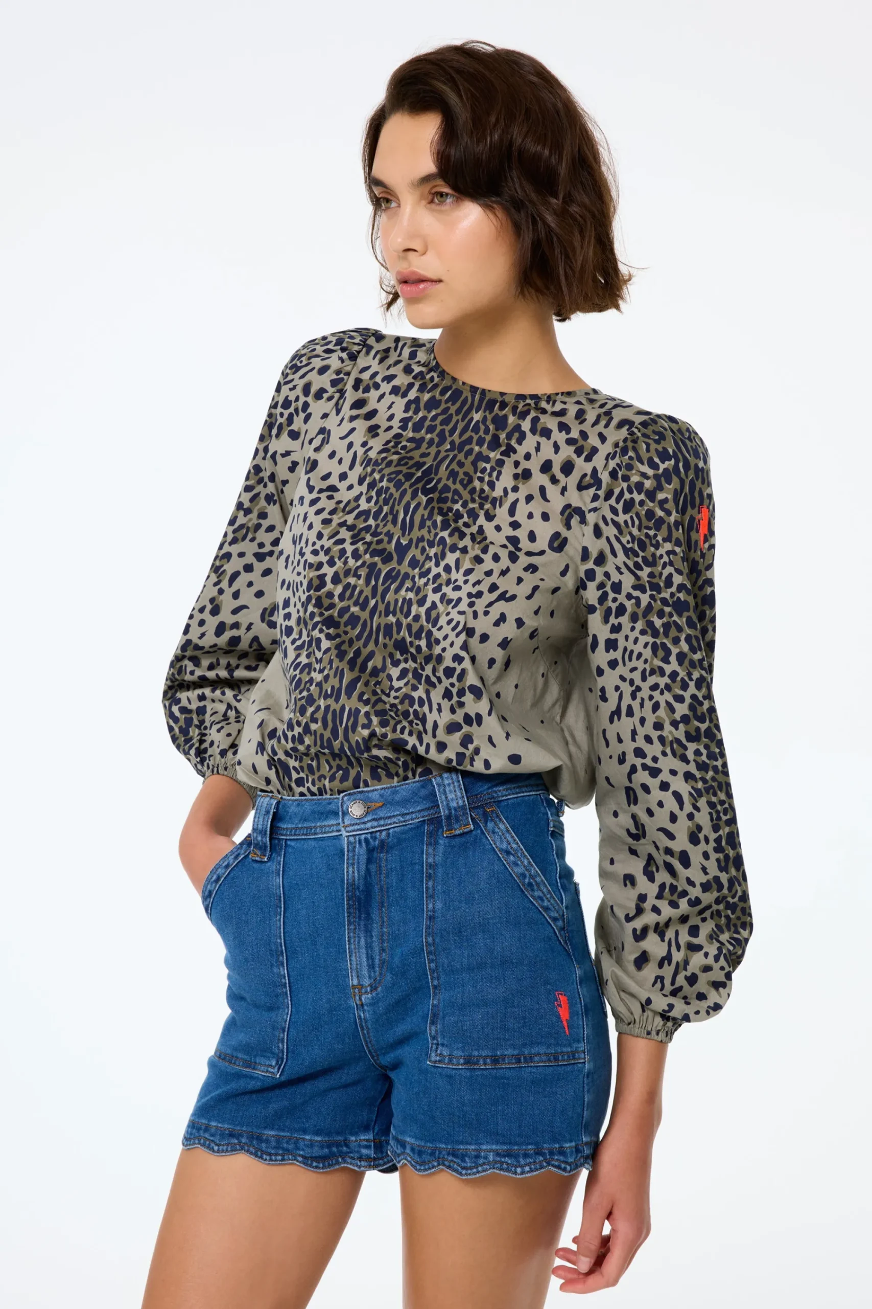 Women Scamp & Dude Authentic Indigo Scallop Denim Shorts