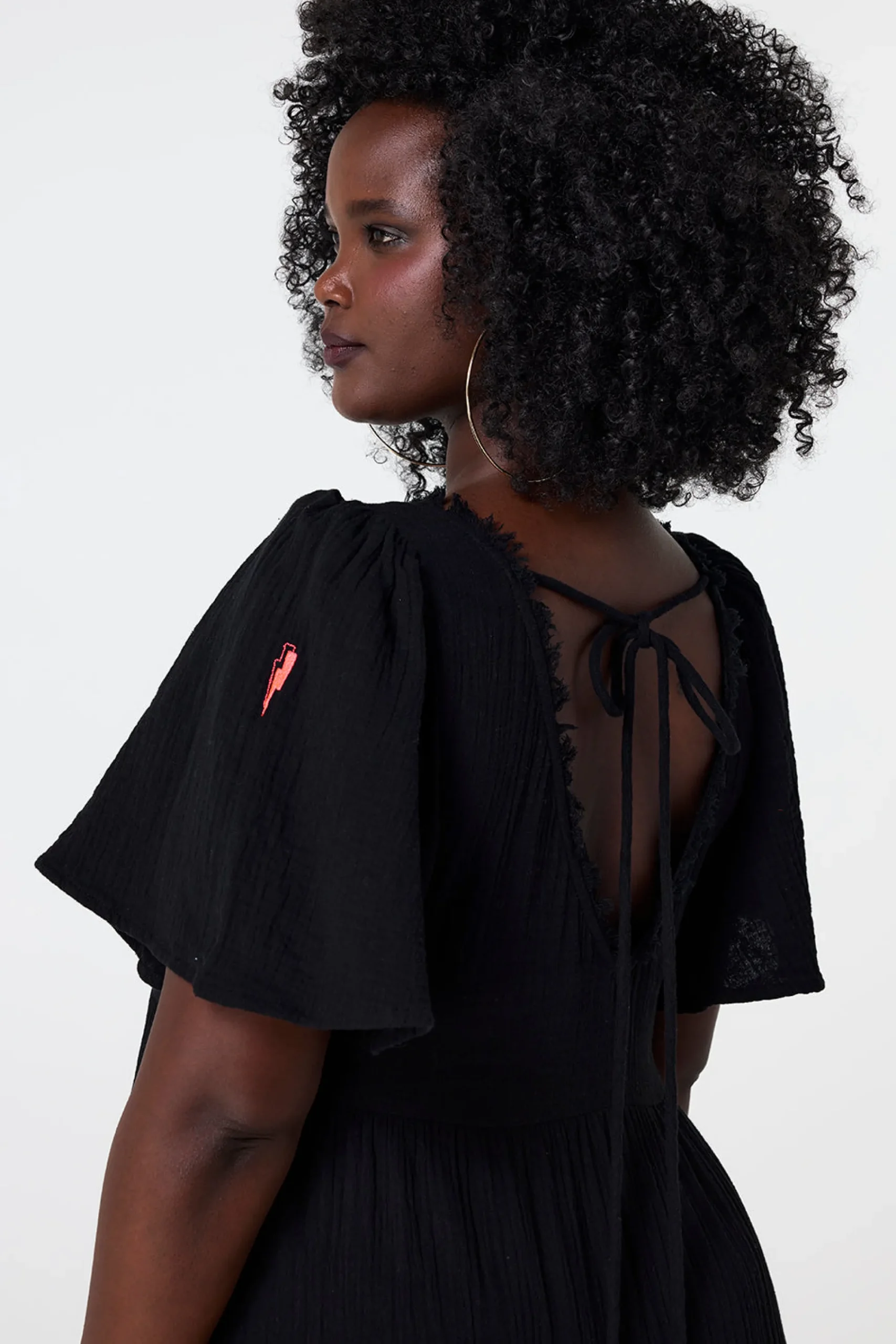 Women Scamp & Dude Black Flute Sleeve Tiered Midi Dress