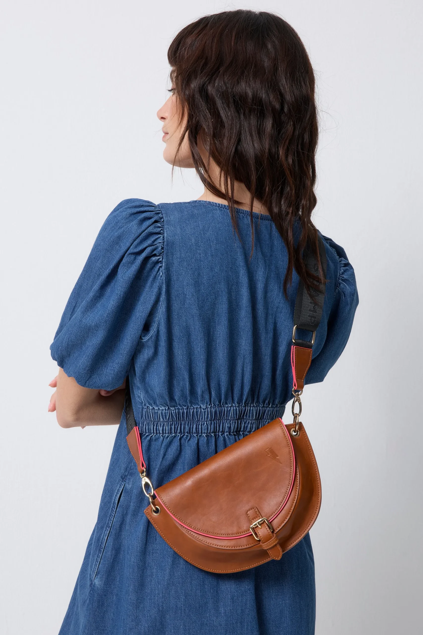 Women Scamp & Dude Brown Leather Saddle Bag