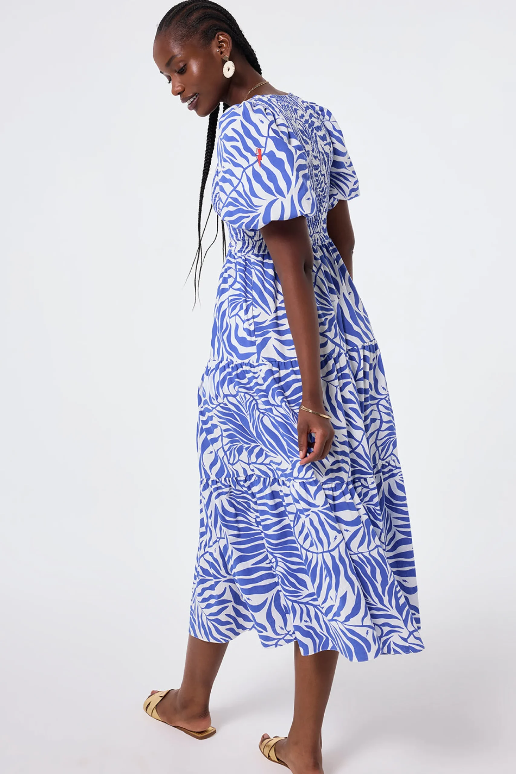 Women Scamp & Dude White with Blue Palm Shirred Puff Sleeve Maxi Dress